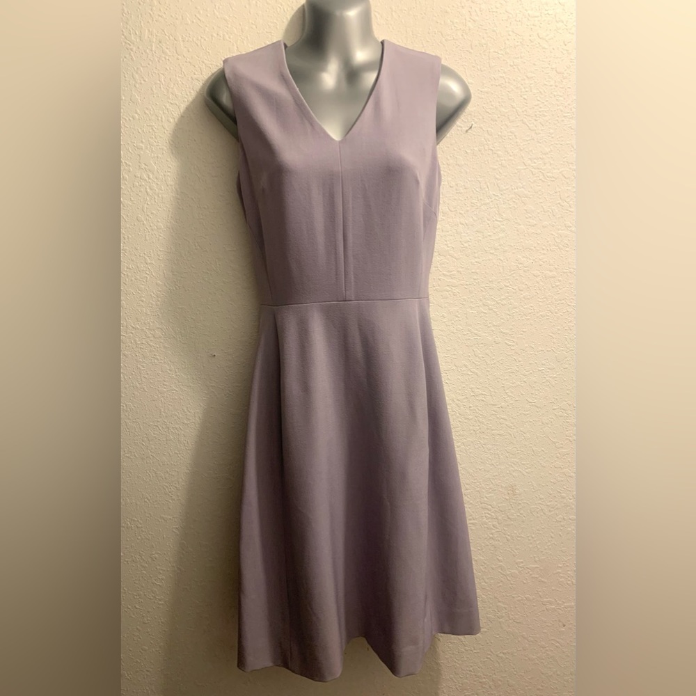 MM Lafleur Size 4 Lilac Sleeveless Sheath Dress Business Cocktail